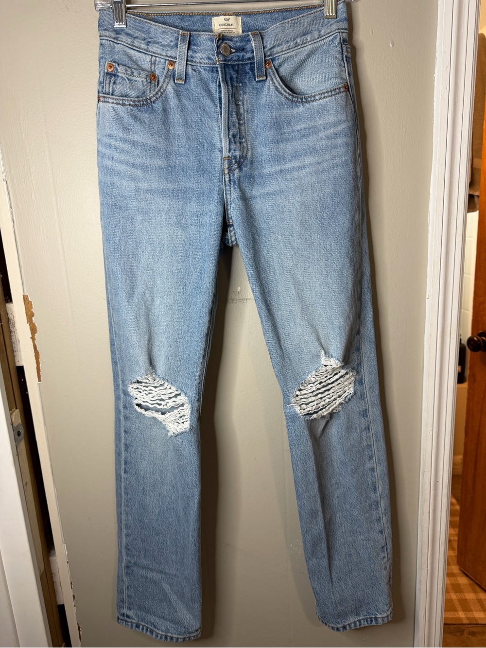 Levi's Women's 501® Ripped High Waist Straight Leg Jeans Size 24